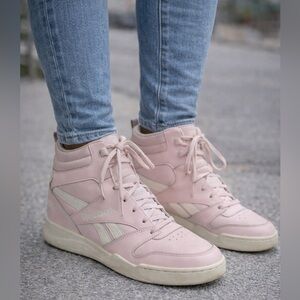 Reebok Women's Royal Women's Style BB4500 HI Size 91/2  Pink Court Sneaker